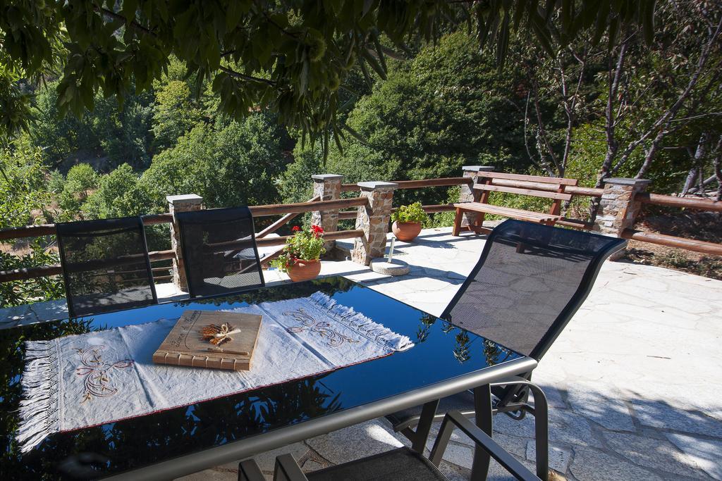 Mountain Whisper Villa Gondramaz Bagian luar foto